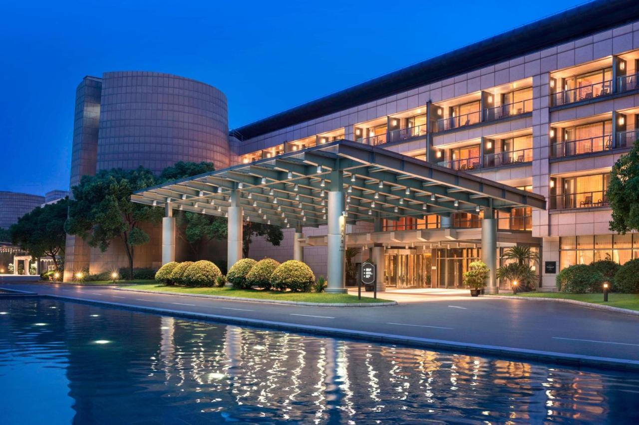 เดอะ ยูลุกซ์ เซอซาน เซี่ยงไฮ้ อะ ทรีบิวต์ พอร์ตโฟลิโอ โฮเต็ล Hotel Songjiang ภายนอก รูปภาพ