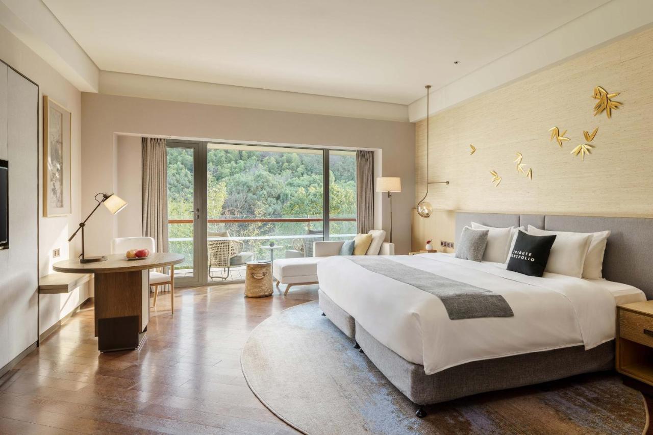 เดอะ ยูลุกซ์ เซอซาน เซี่ยงไฮ้ อะ ทรีบิวต์ พอร์ตโฟลิโอ โฮเต็ล Hotel Songjiang ภายนอก รูปภาพ