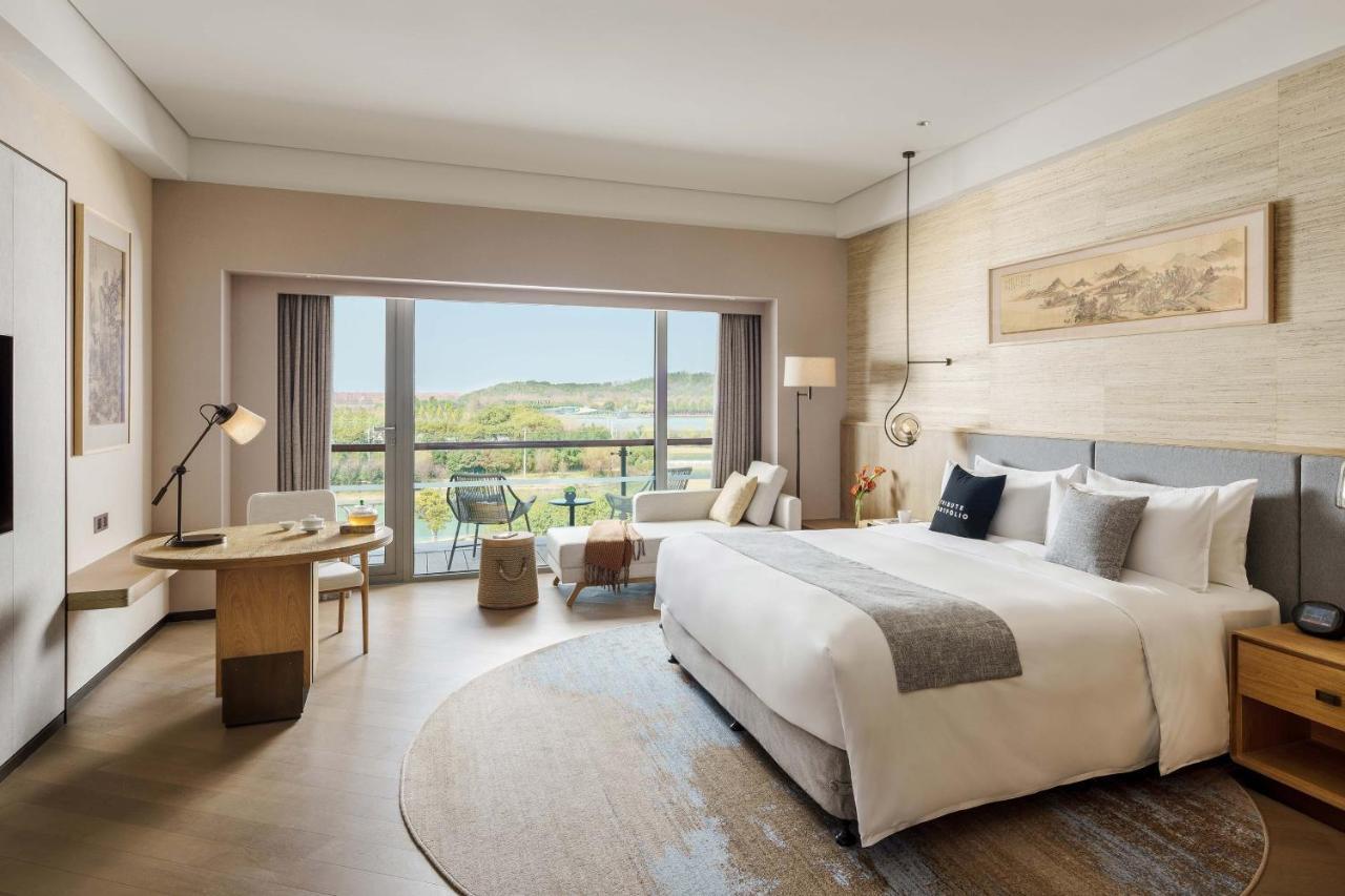 เดอะ ยูลุกซ์ เซอซาน เซี่ยงไฮ้ อะ ทรีบิวต์ พอร์ตโฟลิโอ โฮเต็ล Hotel Songjiang ภายนอก รูปภาพ