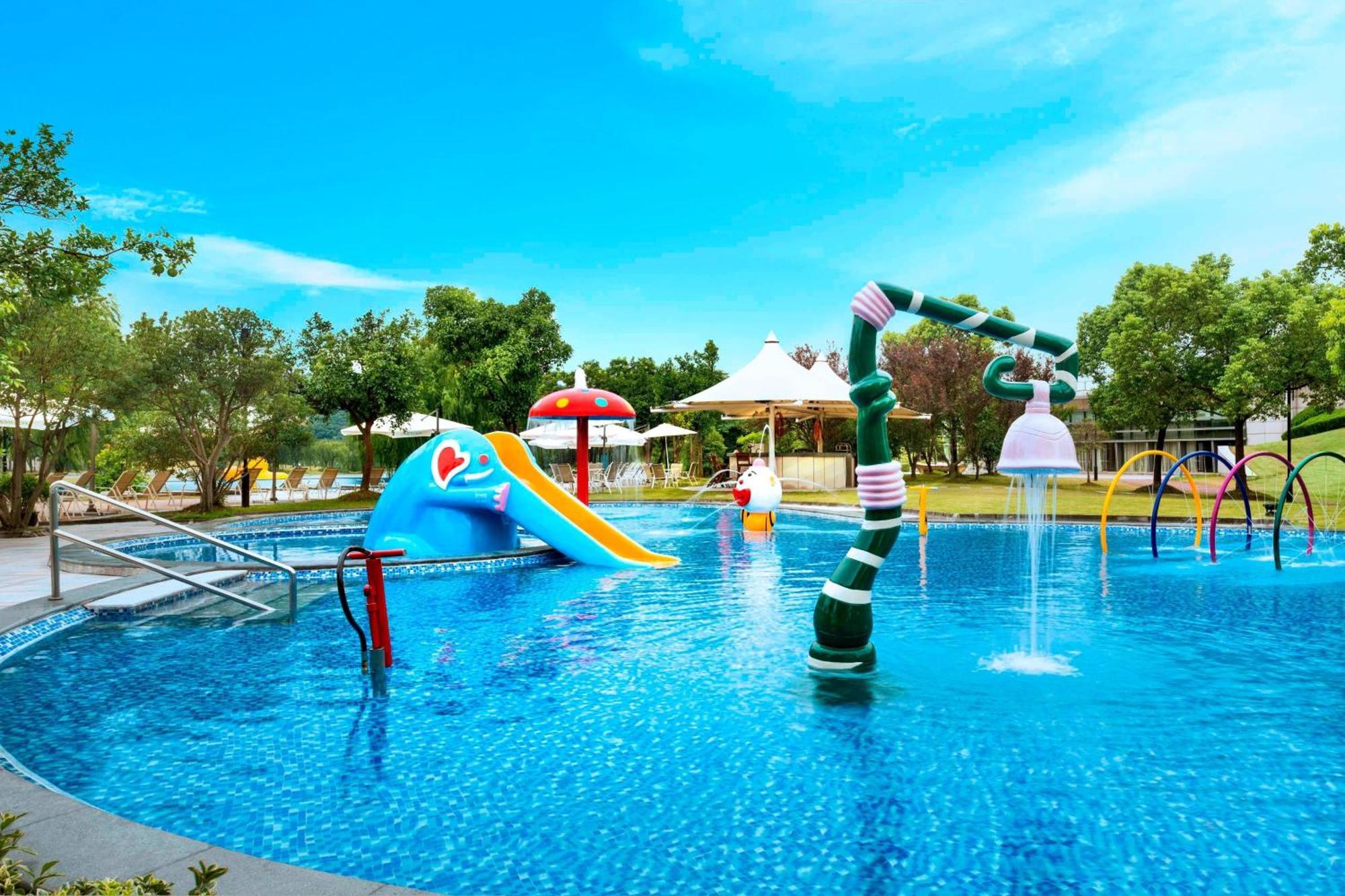 เดอะ ยูลุกซ์ เซอซาน เซี่ยงไฮ้ อะ ทรีบิวต์ พอร์ตโฟลิโอ โฮเต็ล Hotel Songjiang ภายนอก รูปภาพ
