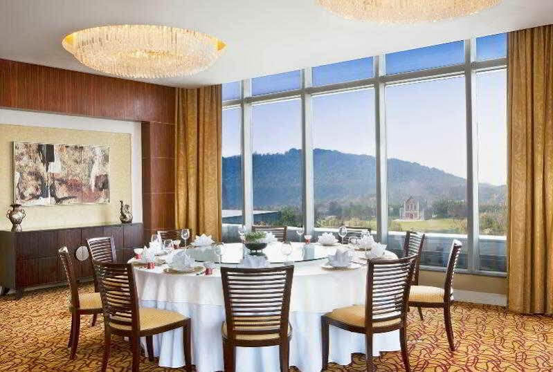 เดอะ ยูลุกซ์ เซอซาน เซี่ยงไฮ้ อะ ทรีบิวต์ พอร์ตโฟลิโอ โฮเต็ล Hotel Songjiang ภายนอก รูปภาพ