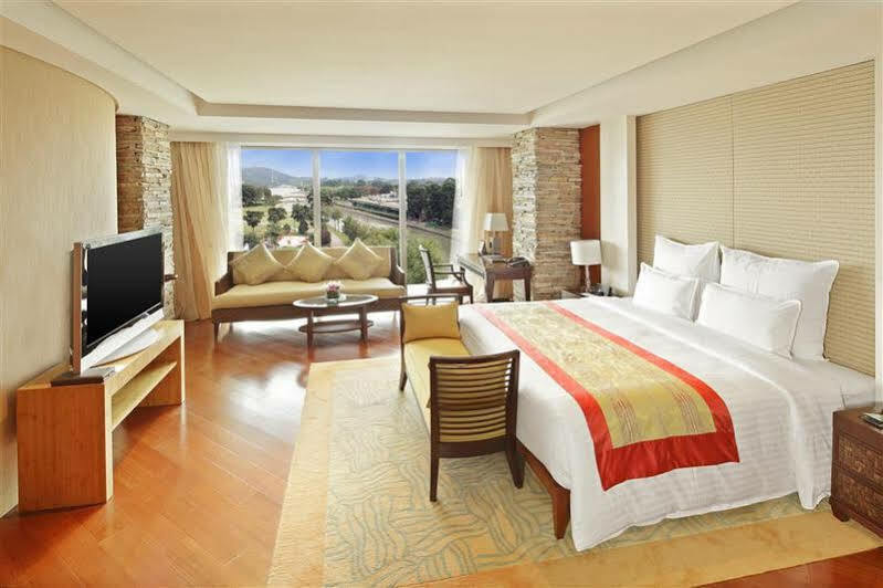เดอะ ยูลุกซ์ เซอซาน เซี่ยงไฮ้ อะ ทรีบิวต์ พอร์ตโฟลิโอ โฮเต็ล Hotel Songjiang ภายนอก รูปภาพ